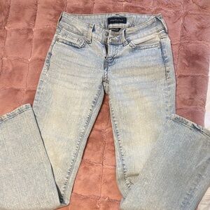 Light Wash flared Women's Jeans - Aeropostale